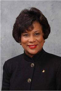 Headshot of Jeanne Jacobs.