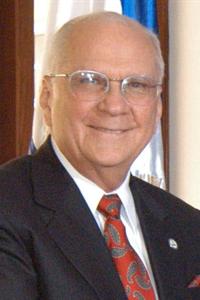 Headshot of Enrique Bolanos.