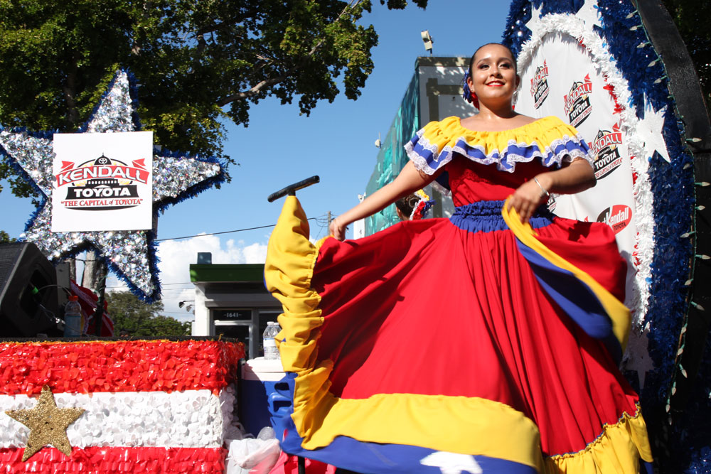 Columbian dancer at the parade.