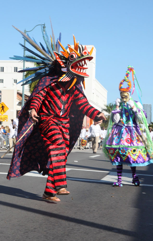 Panamanian culture figures at the parade.